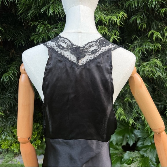 NastyGal Lace Detail Slip On Dress - Picture 6 of 9